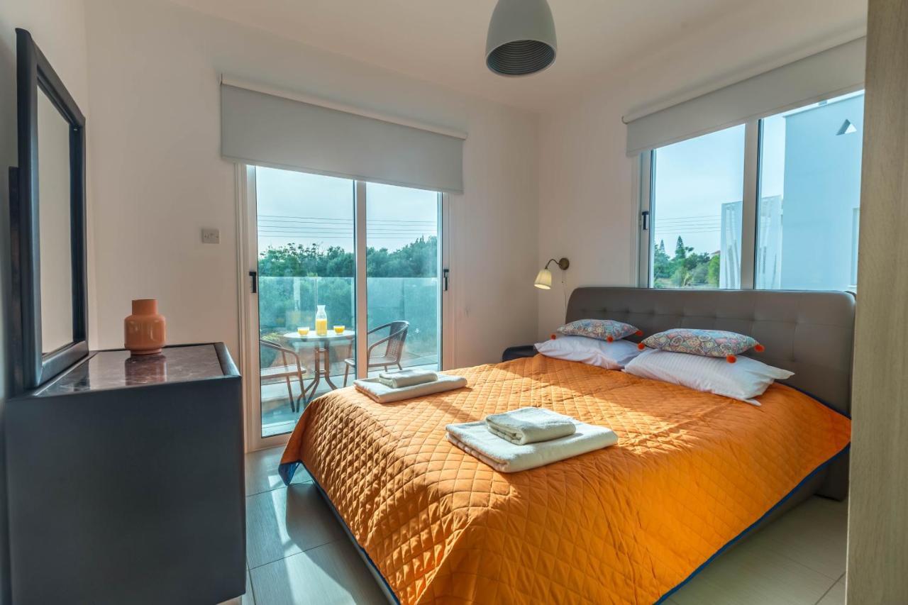 Nissini Villas 2 アヤナパ エクステリア 写真