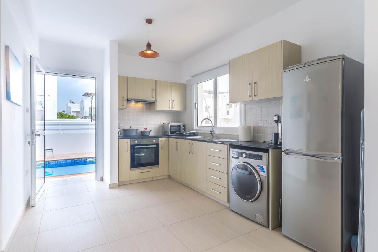 Nissini Villas 2 アヤナパ エクステリア 写真